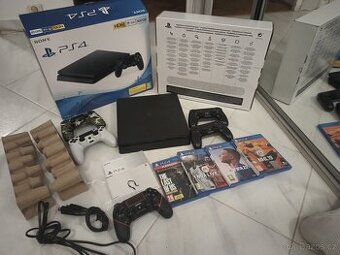 PlayStation 4 Slim / 500GB