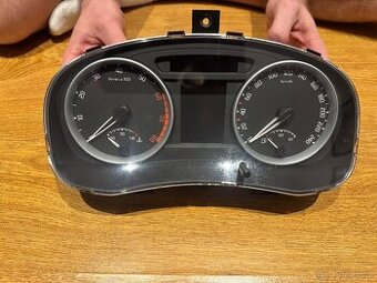 Plastový kryt Plexi budíků Škoda Fabia 2 - 1