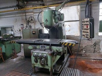 Vertikální frézka TOS FB 40 V (8367)