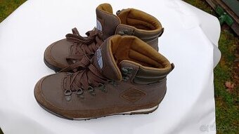 Pánské trekové boty vel. 40