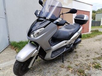 Yamaha X Max 250
