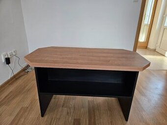 Konferenční stolek