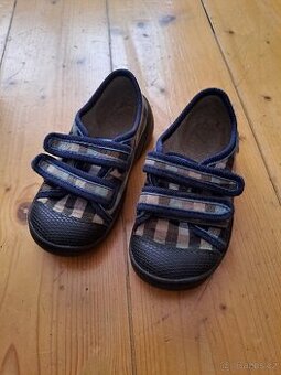Dětská obuv 23