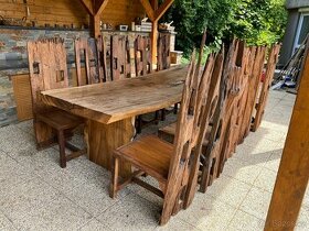 Luxusní dřevěný akátový stůl