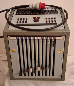 Retro divadelná technika z roku 1976, výrobné č. 6