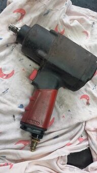 Pneumatická pistole