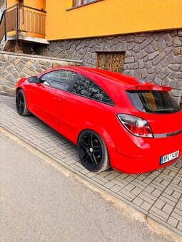 Opel Astra H GTC