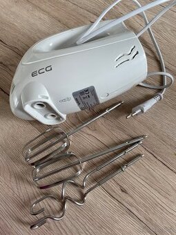 Ruční šlehač ECG