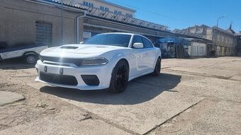 DODGE CHARGER SRT WIDEBODY 6,4l V8 DPH - Amerika Na Kolech