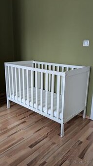 Dětská postýlka IKEA s matrací