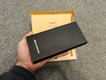 100W 40 000mAh Powerbanka AlzaPower Metal