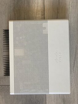 Switch Cisco Catalyst 2960 - C Series PoE - 12 PC-L