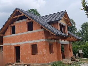 Zhotovení střech, rekonstrukce střech,pergoly, dřevostavby
