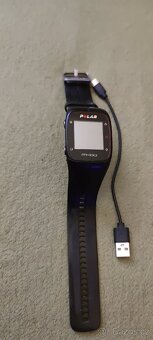 Sportovní pánské hodinky POLAR m400 - 1