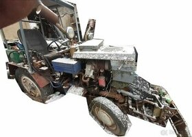 zahradni traktor
