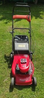 Benzínová sekačka s pojezdem motor briggstratton