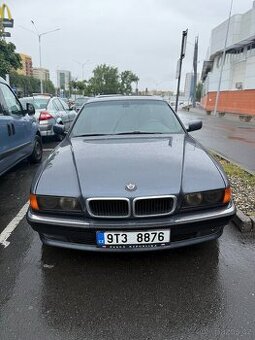 BMW e38 728i