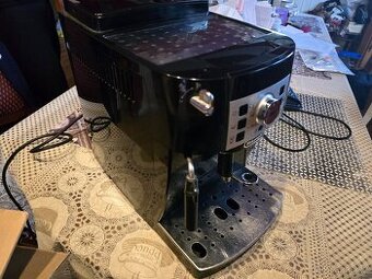 Funkční Kávovar DeLonghi