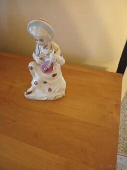 Porcelánová soška 200 Kč plus zasilkovna