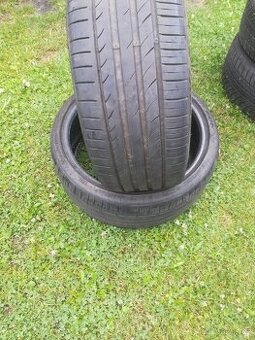 225/35R19 - 1