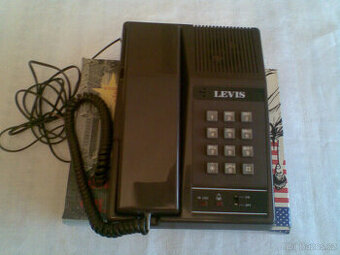 Prodám stolní telefon