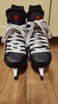 Chlapecké lední brusle