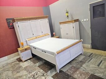 Ložnice Celodřevená kvalitní matrace Pc 339 euro.