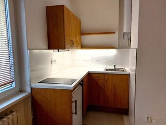 Pronájem bytu 1+kk, Maxima Gorkého, Trutnov - Kryblice - 1