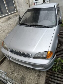 Suzuki Swift 1.3 63kw na ND nebo jako celek.