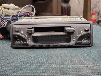 Autorádio na kazety