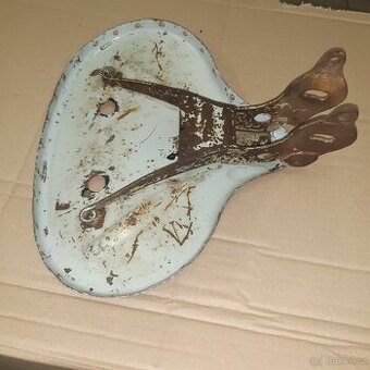 Jawa pérák250-350 předni sedlo