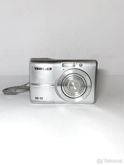 Traveler DC-12 digitální fotoaparát