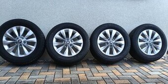 ŠKODA KAROQ ATECA orig. sada nových alu 215/60/16 TOP
