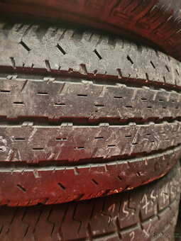 225/75R16C 121/120R  Nokian
