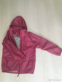 Větrová bunda 9-10 let.