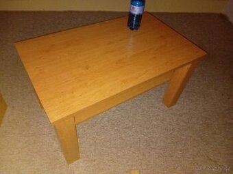 Větší Konferenční stůl ve velmi dobrém stavu