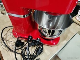 Kuchyňský robot / mixer