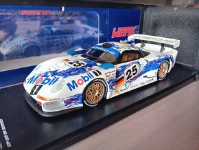 Porsche 911 GT1    1:18  Werk83