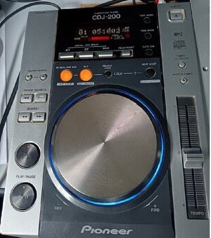 2x Pioneer DJ CDJ-200 po servisu, nové lasery