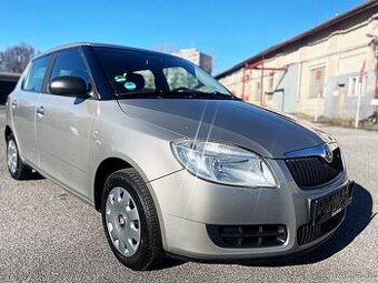 ŠKODA FABIA II.1.2HTP 2.MAJ. VELMI PĚKNÝ STAV HISTORIE TOP