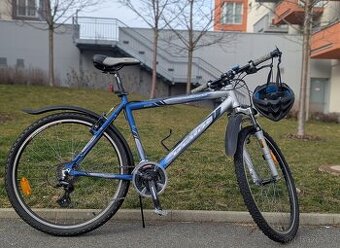 Dema Passo zánovní a po prevent. servisu, včetně cyklohelmy