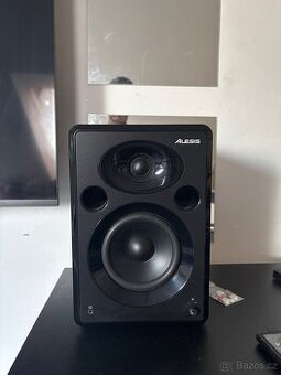 Alesis studiové reproduktory - 1