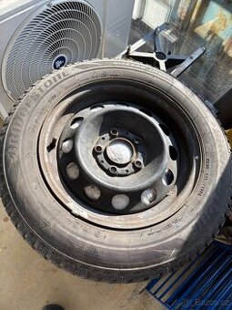 4 x zimní pneu s kolem 195/65R15