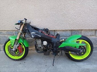 Kawasaki ZX 750