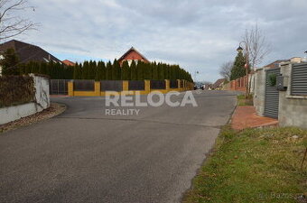 Soubor stavebních pozemků, 850m2 a 846m2, ing. sítě, cesta,