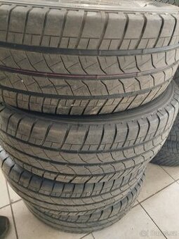 235/65/16c Bridgestone nové