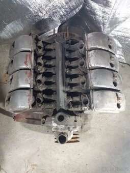 Tatra 603 motor G