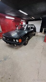 tatra 613 1987 v8 - 1