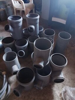 Prodám 100mm  HTB  kanalizační rozdělovač, odtokové mřížky