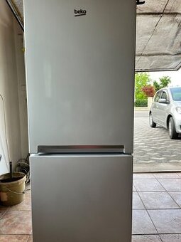 Prodám lednici Beko